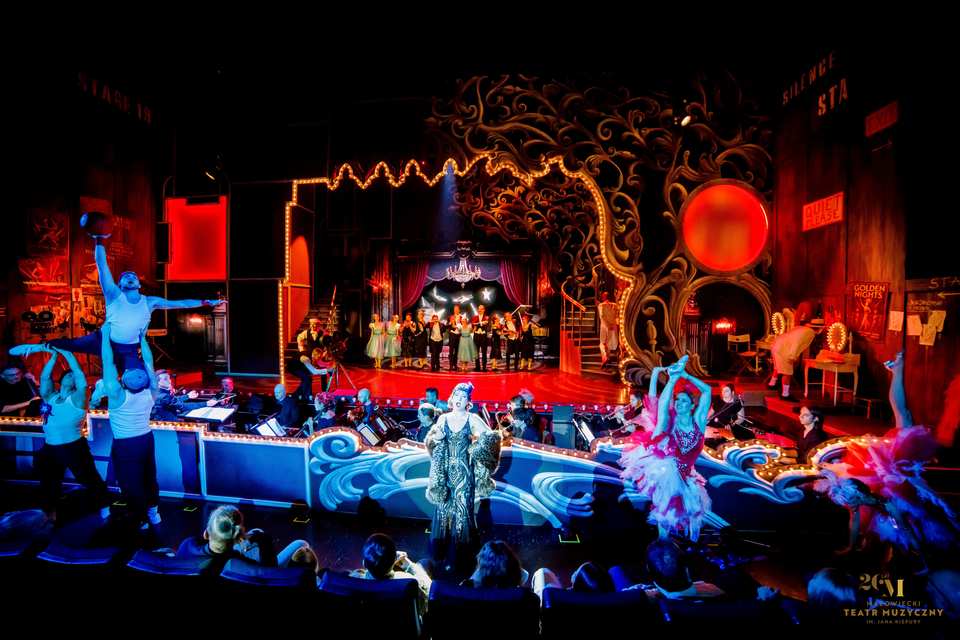 Księżna Chicago - Warszawa / Polska 2025 (2)